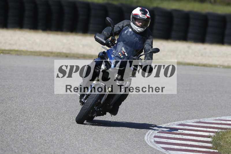 /01 02.04.2026 MAZ ADR/Gruppe gelb Gruppe gruen/unklar